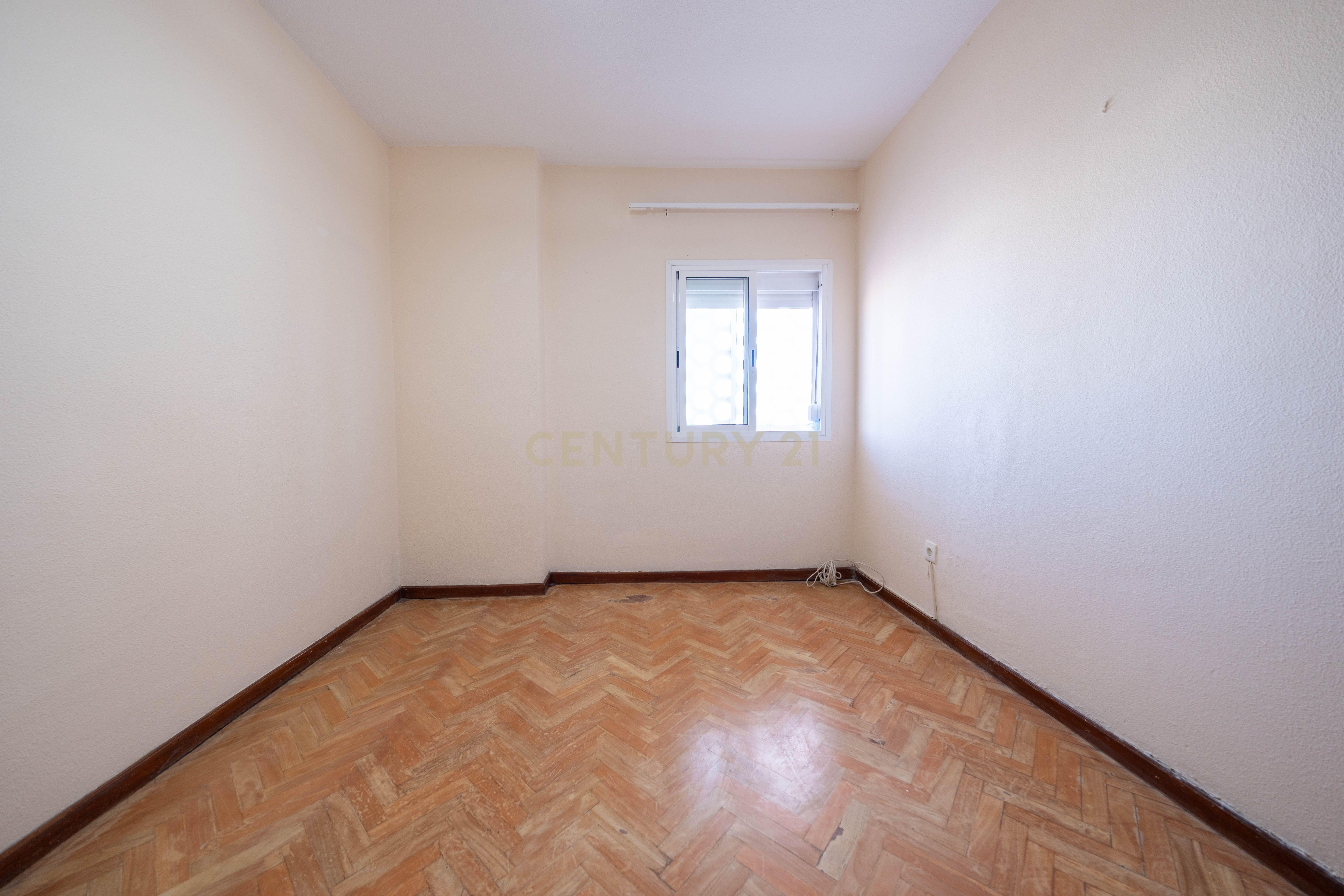 undefined - Image 23