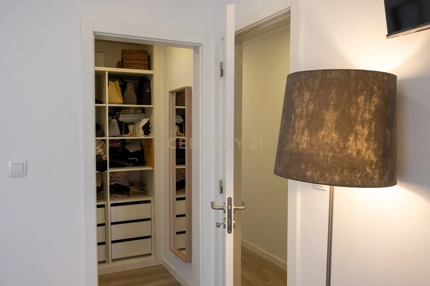 T3 Remodelado em Benfica - Image 12