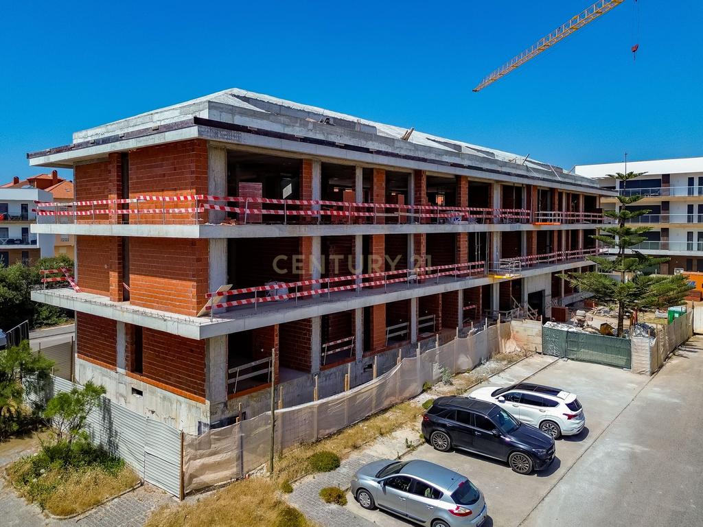 T2 Nova construção, Praia da Consolação, Peniche - Image 11