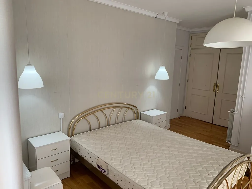 Apartamento Espaçoso em Sernancelhe com Terraço e Garagem - Image 10