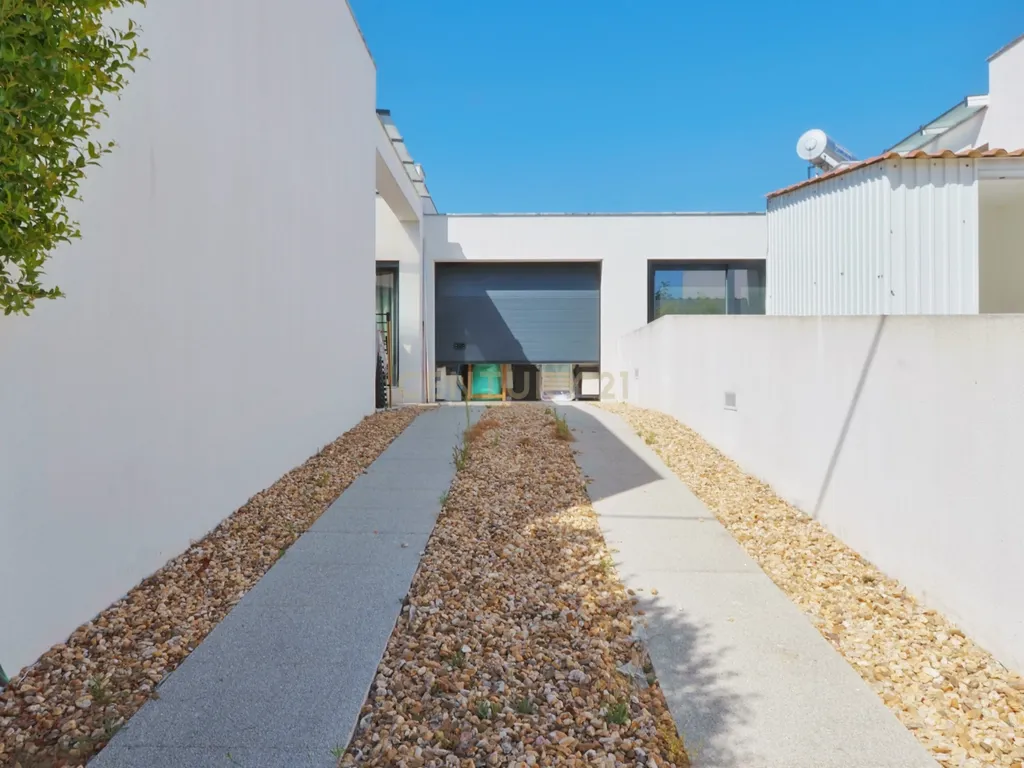 Moradia Banda Térrea T4 com Piscina | Charneca da Caparica | Almada - Image 32