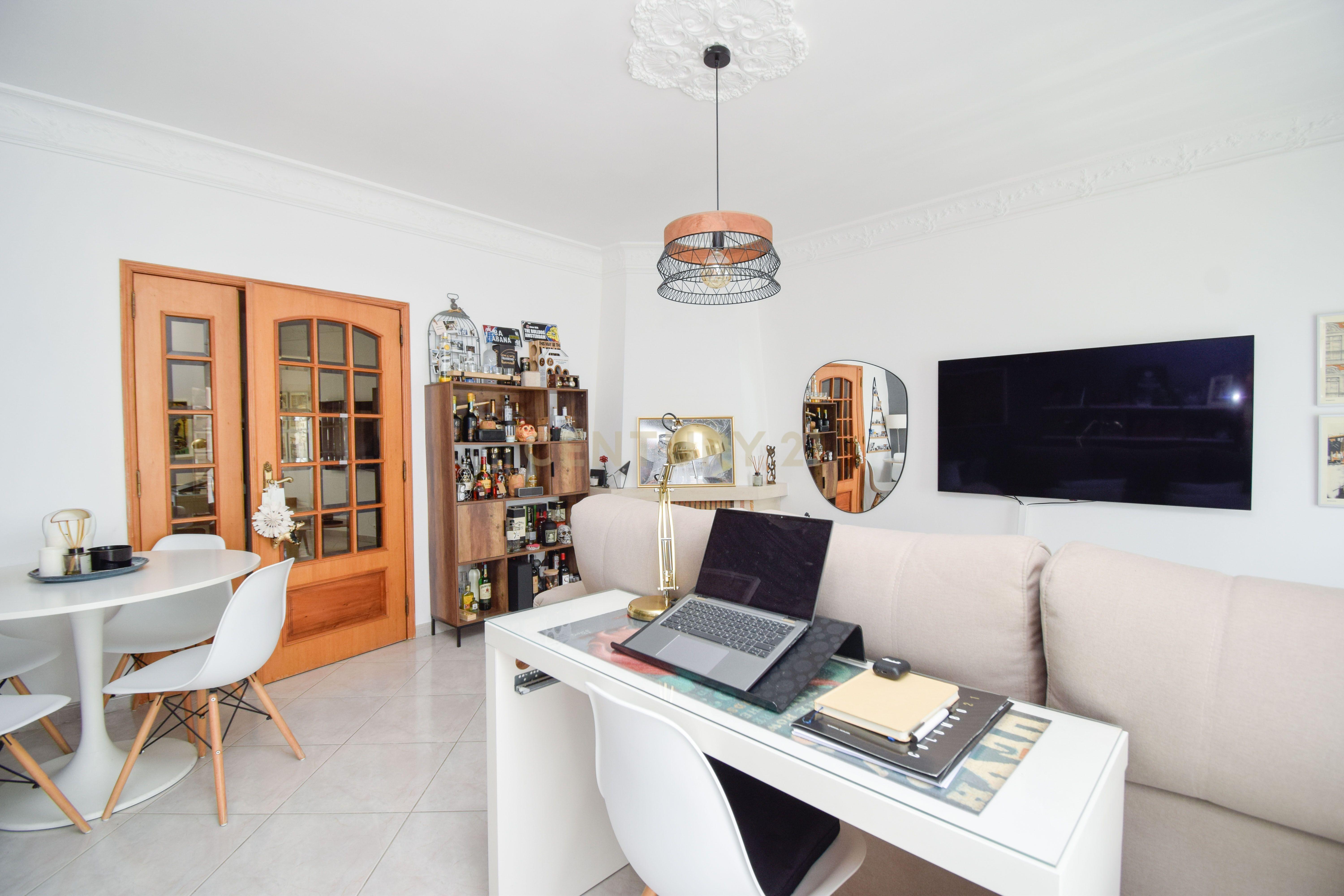 Fotografia 6 de Espaçoso apartamento  T3 em Samouco, Alcochete - Oportunidade Única