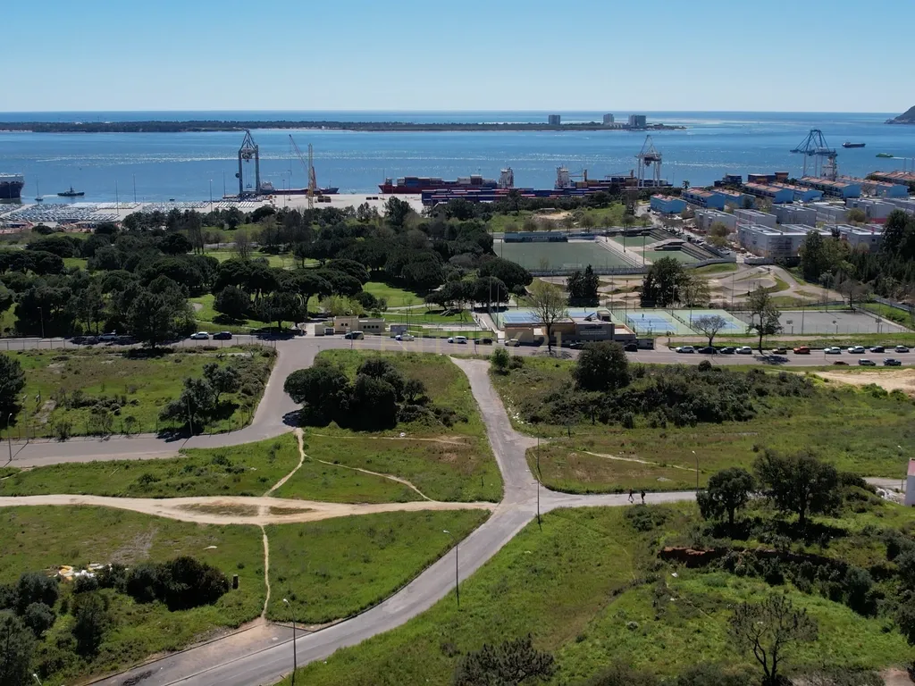 Moradia T3 em Setúbal: Perto da Praia e da Natureza - Image 45