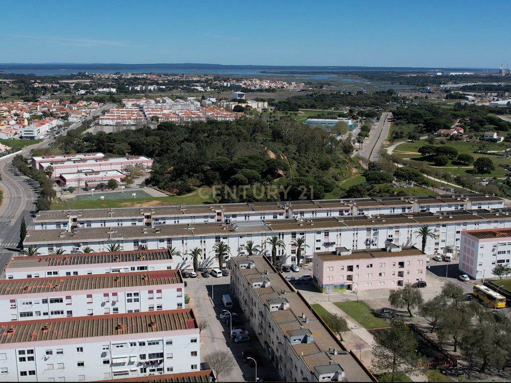 Moradia T3 em Setúbal: Perto da Praia e da Natureza - Image 47