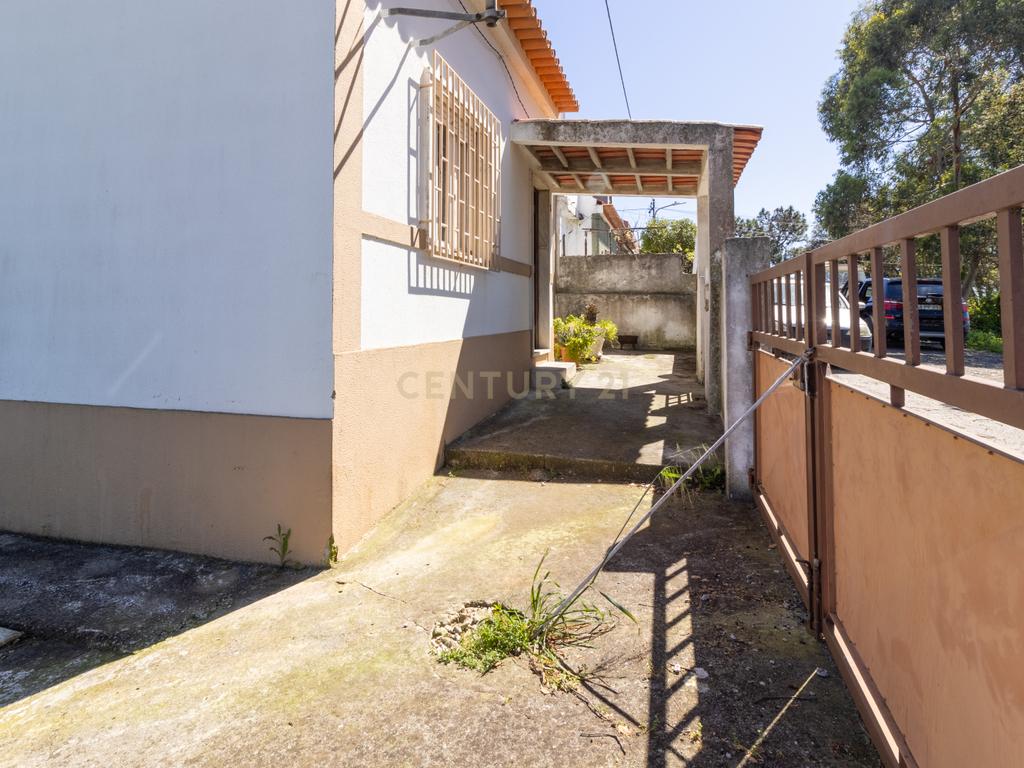 Moradia T3 em Setúbal: Perto da Praia e da Natureza - Image 37