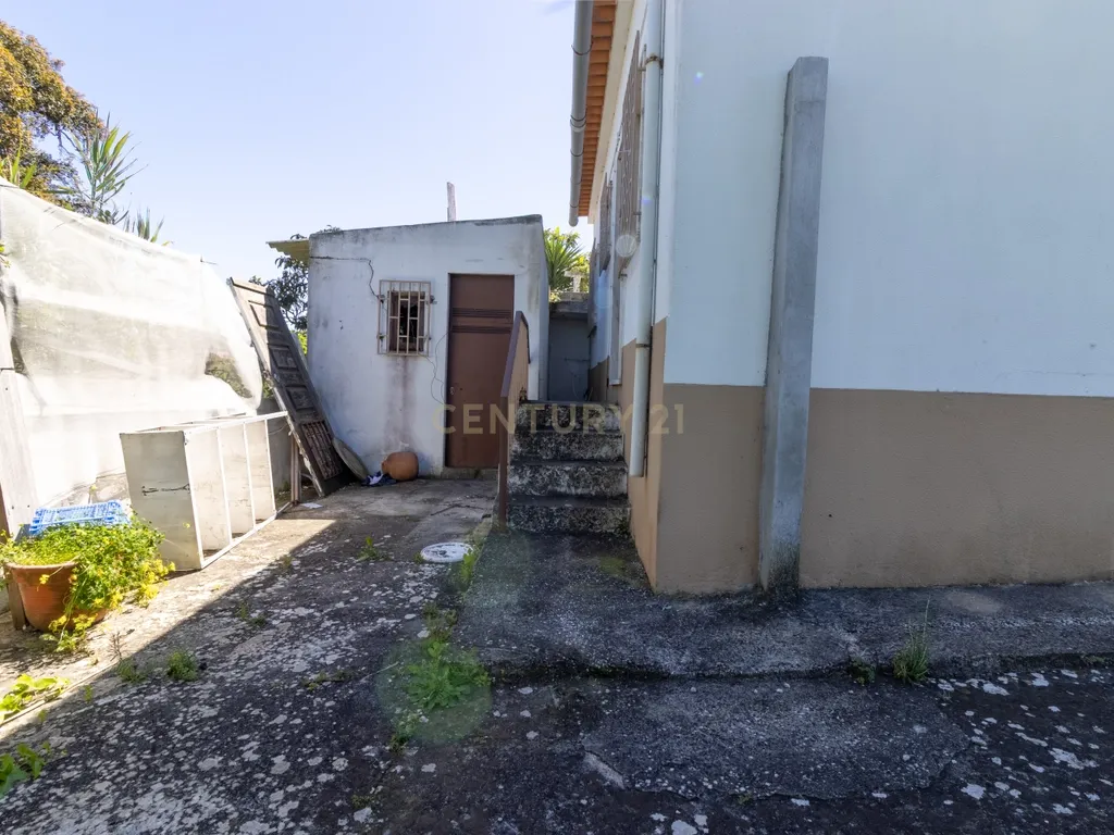Moradia T3 em Setúbal: Perto da Praia e da Natureza - Image 36