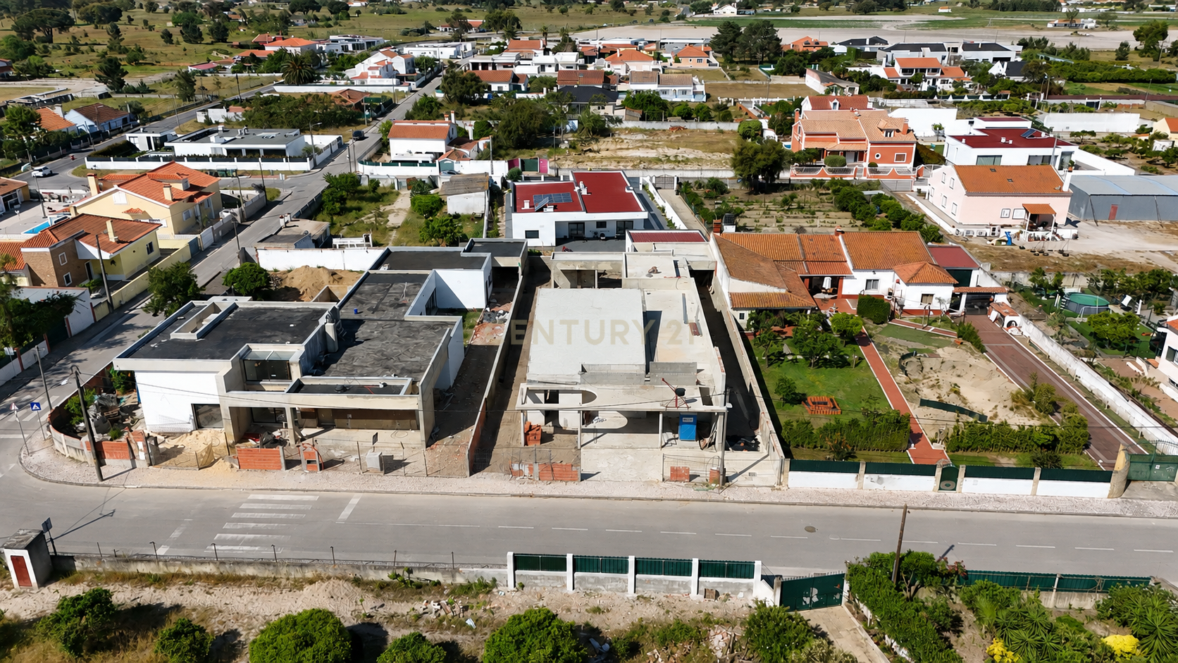Fotografia 3 de MORADIA T4, EM CONSTRUÇÃO COM PISCINA, LOCALIZADA NA QUINTA DO ANJO