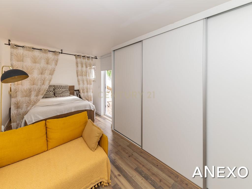 Moradia T2, com anexo (T1), na Costa da Caparica, totalmente remodelada! - Image 46