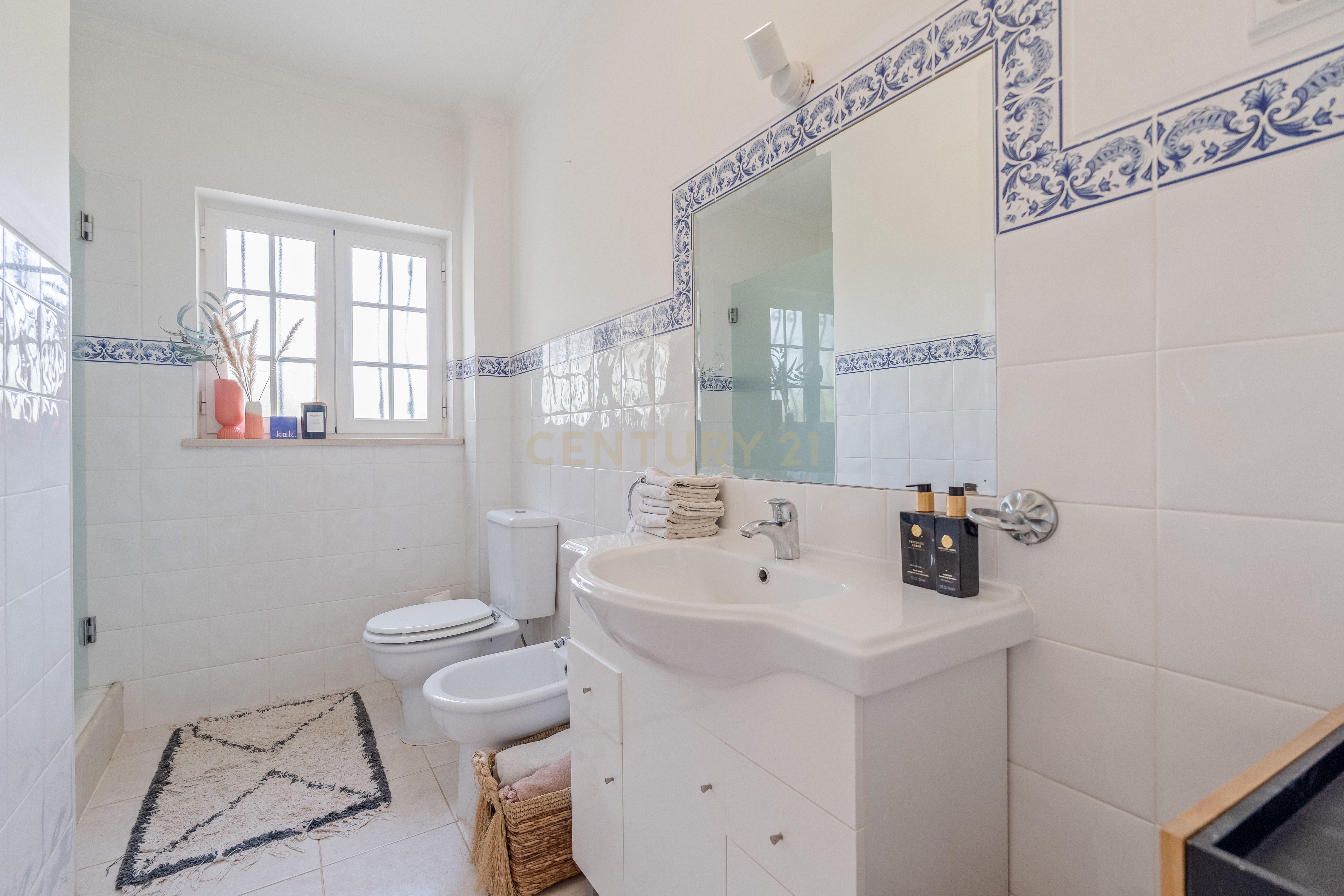 Casa de Luxo em Albufeira com Vista Panorâmica e Piscina - Image 31