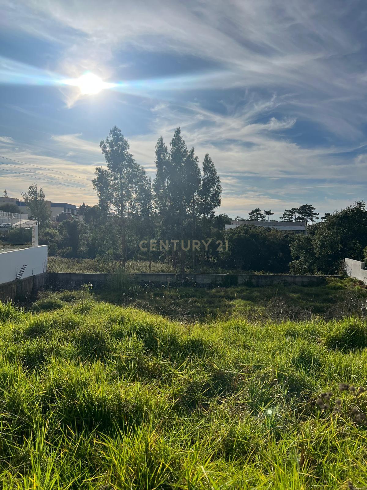 Land for sale in Mafra, Portugal — €190,000