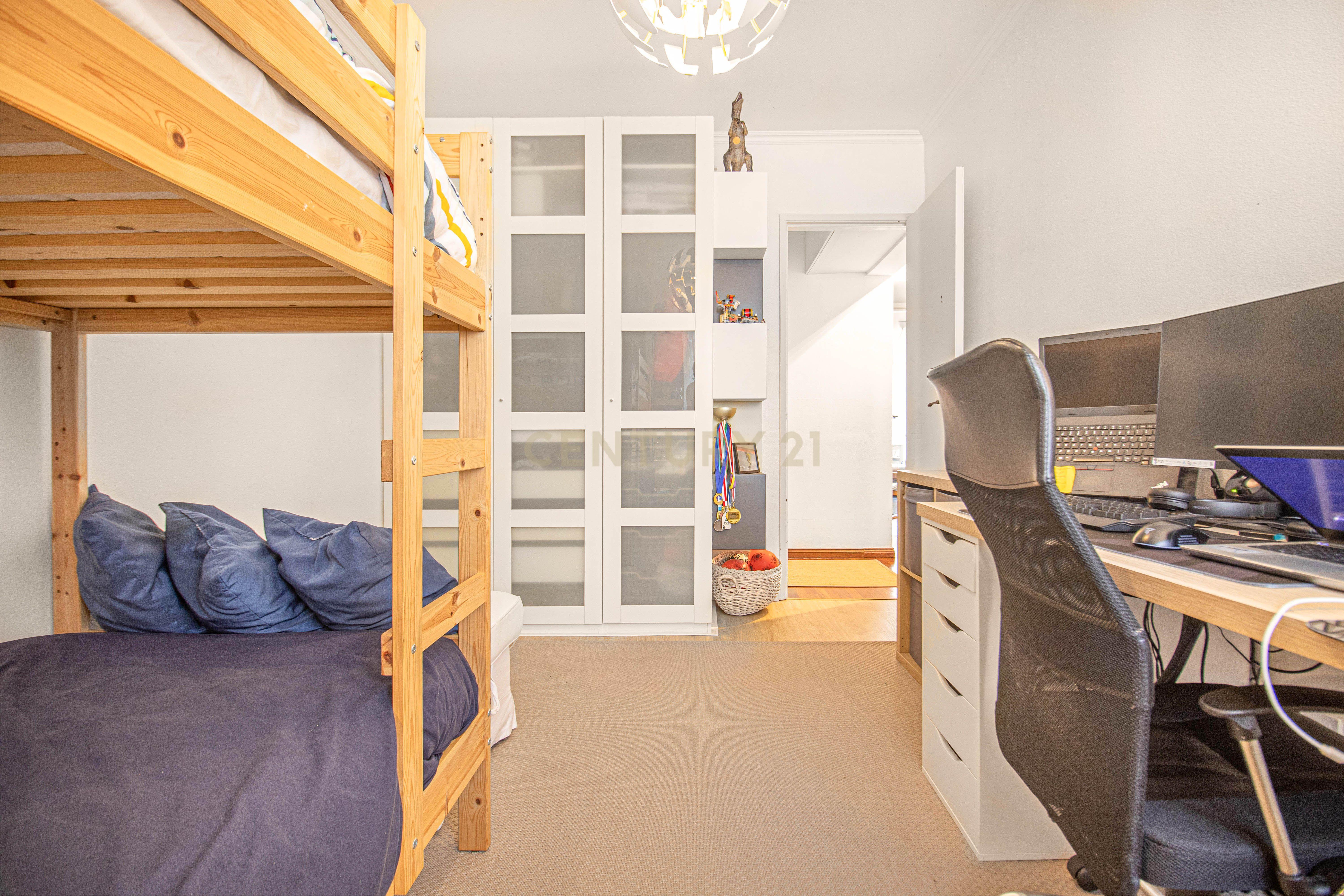 Apartamento T3 com Garagem - Ameixoeira - Image 18