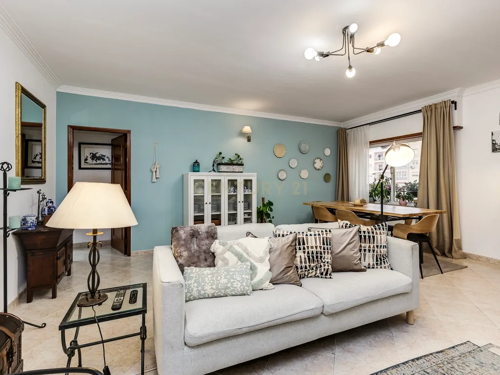 UMA CASA DE SONHO - T4 em Queluz - Image 7