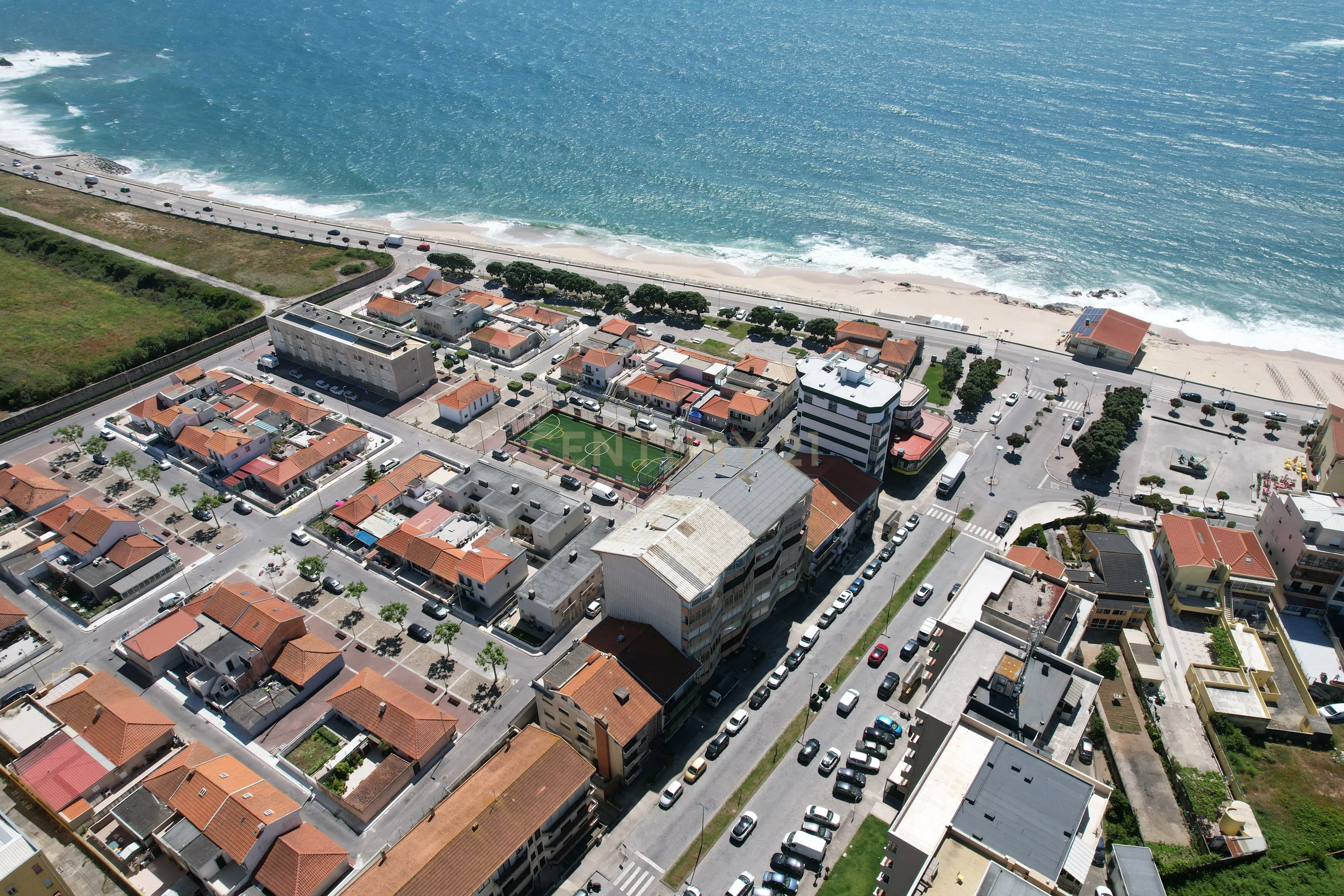 Oportunidade Única em Vila do Conde – Prédio à Venda a 150m da Praia - Image 4