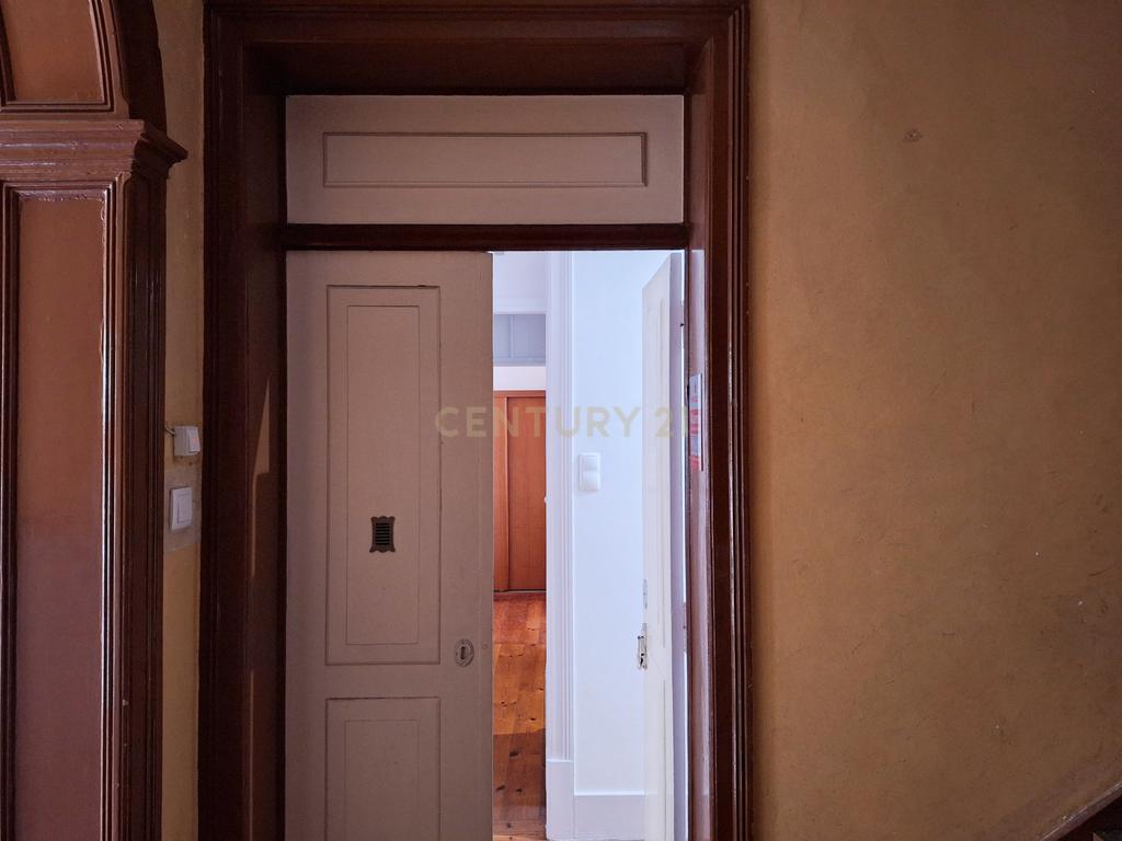 Apartamento T3 para Arrendamento em Campolide - Image 33