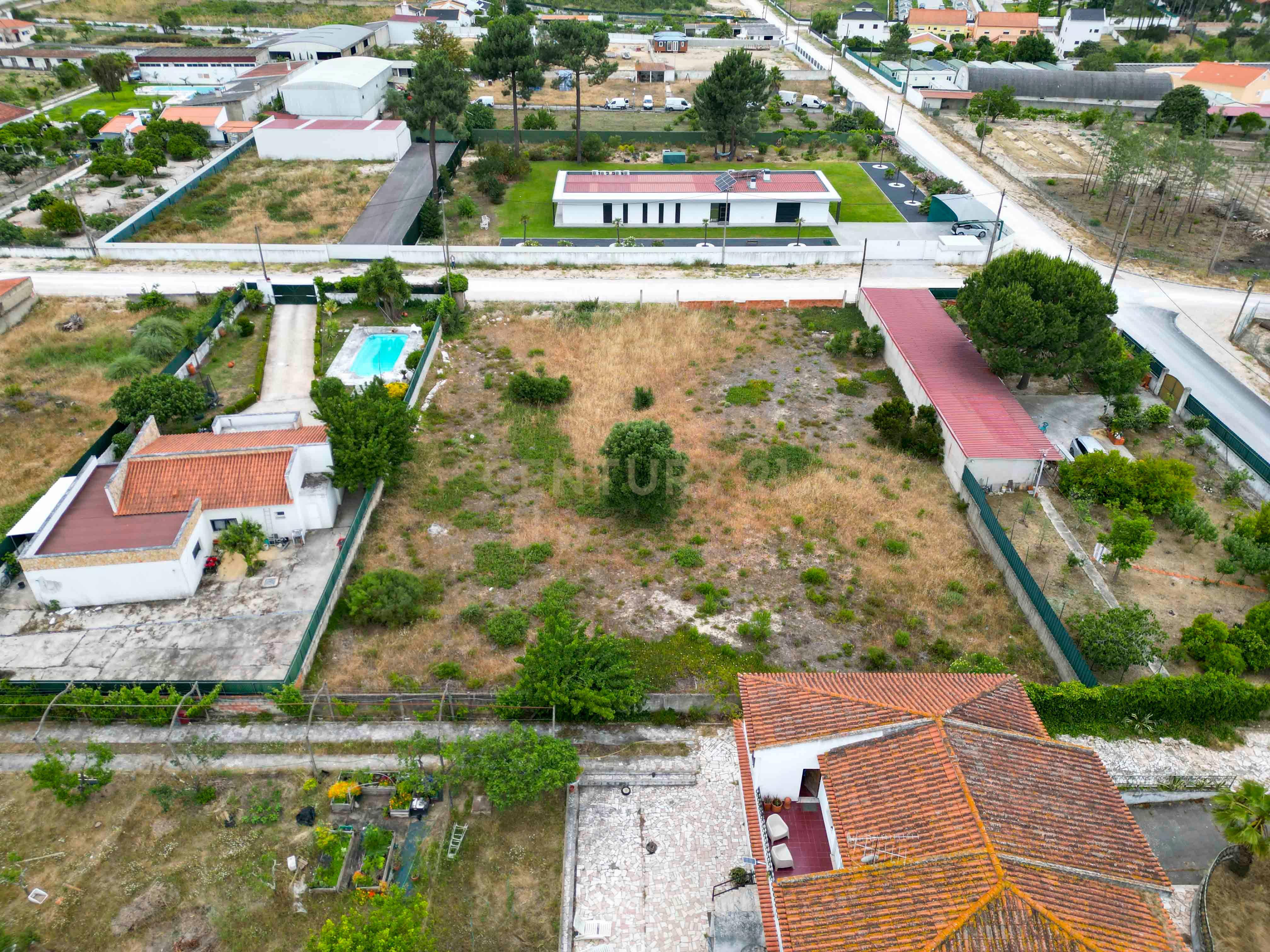 Fotografia 10 de Terreno urbano em Pinhal de Frades, Fernão Ferro, Seixal