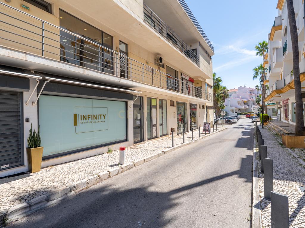 # VENDIDO # Espaço comercial | Área 48m2 | Centro de Albufeira  - Image 10