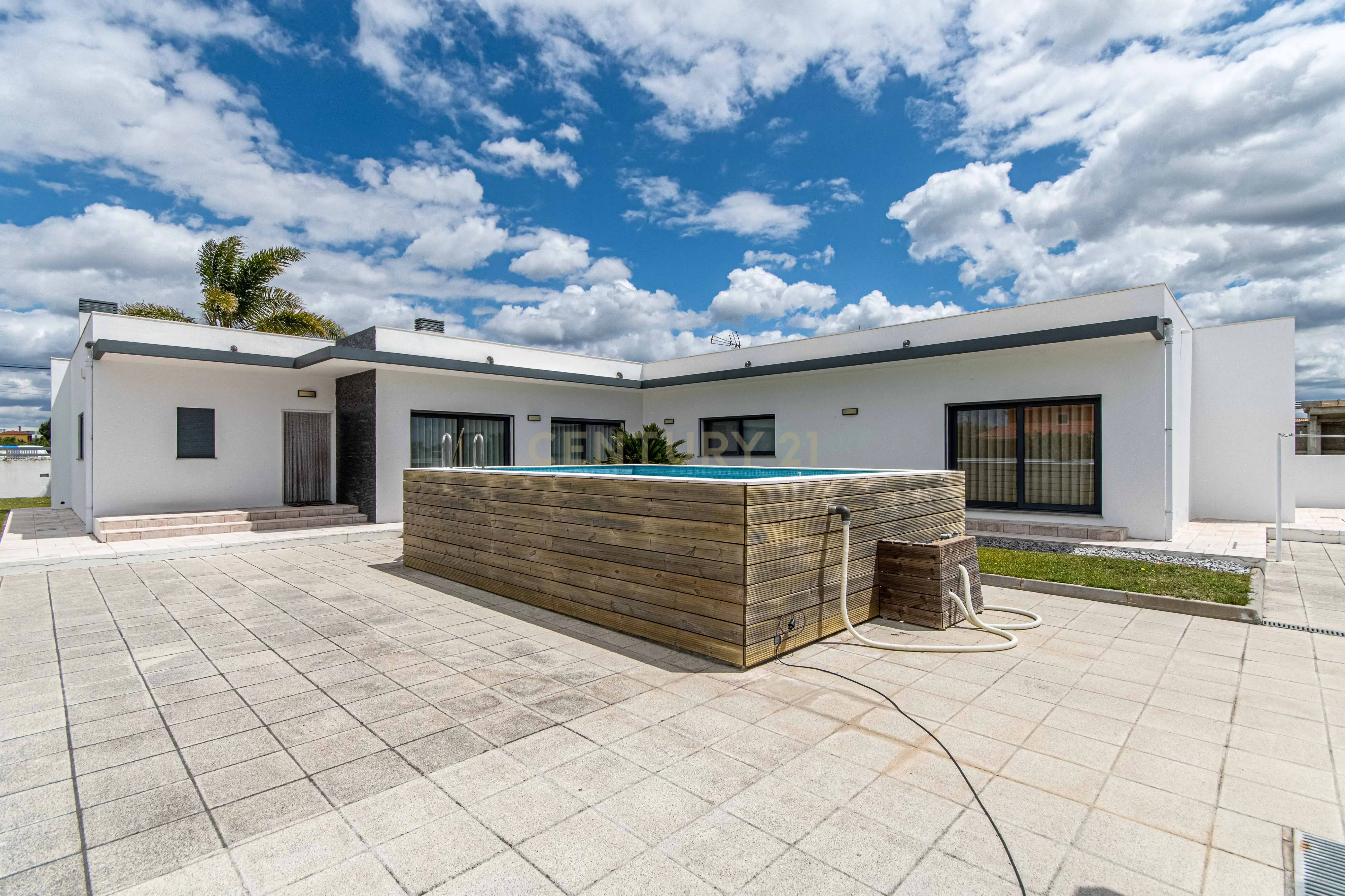 Moradia Térrea T4 no Montijo — Isolada, Moderna e com Piscina - Image 46
