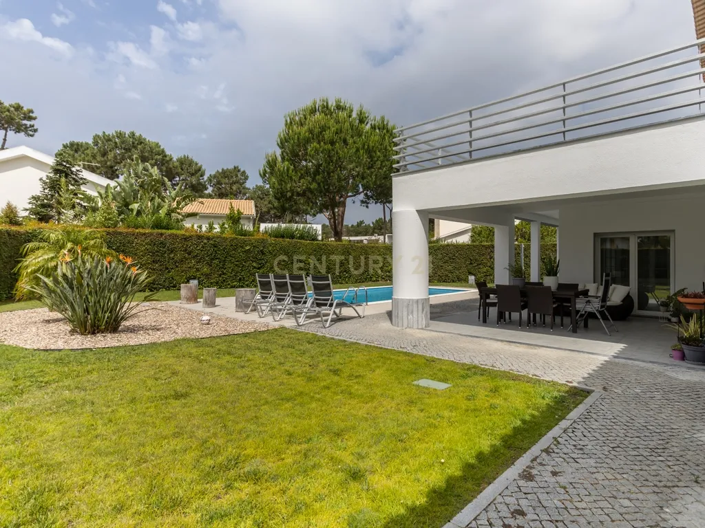 Moradia Isolada T4 na Herdade da Aroeira - Image 3