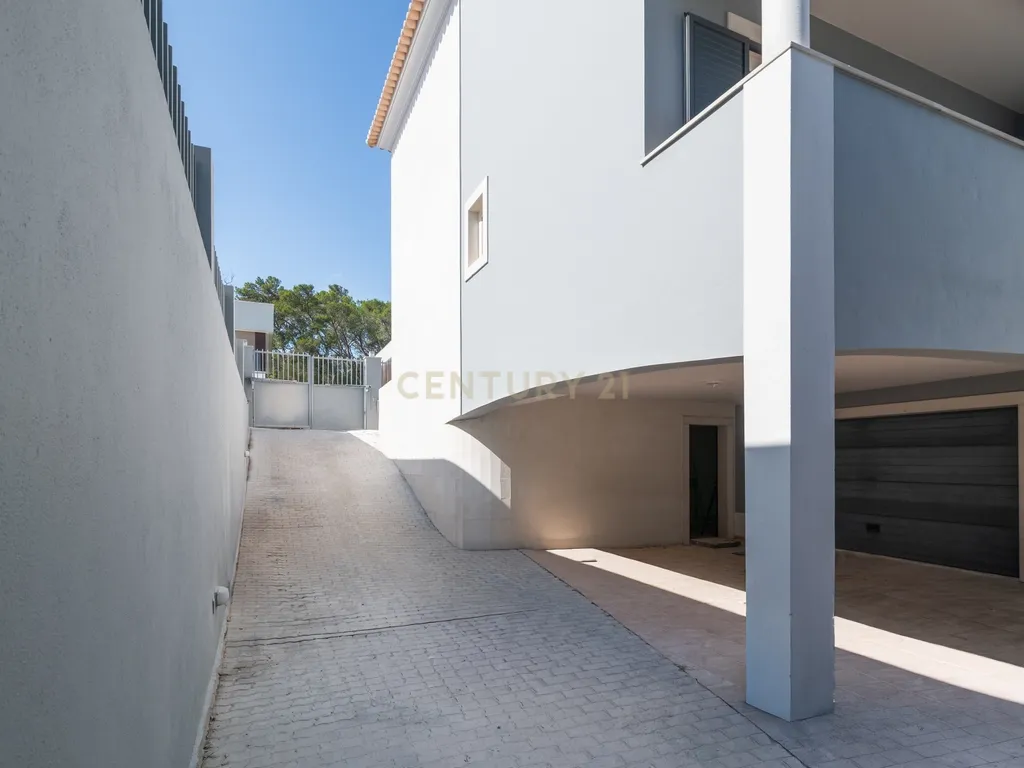 Moradia T3 com piscina em Cascais - Image 27