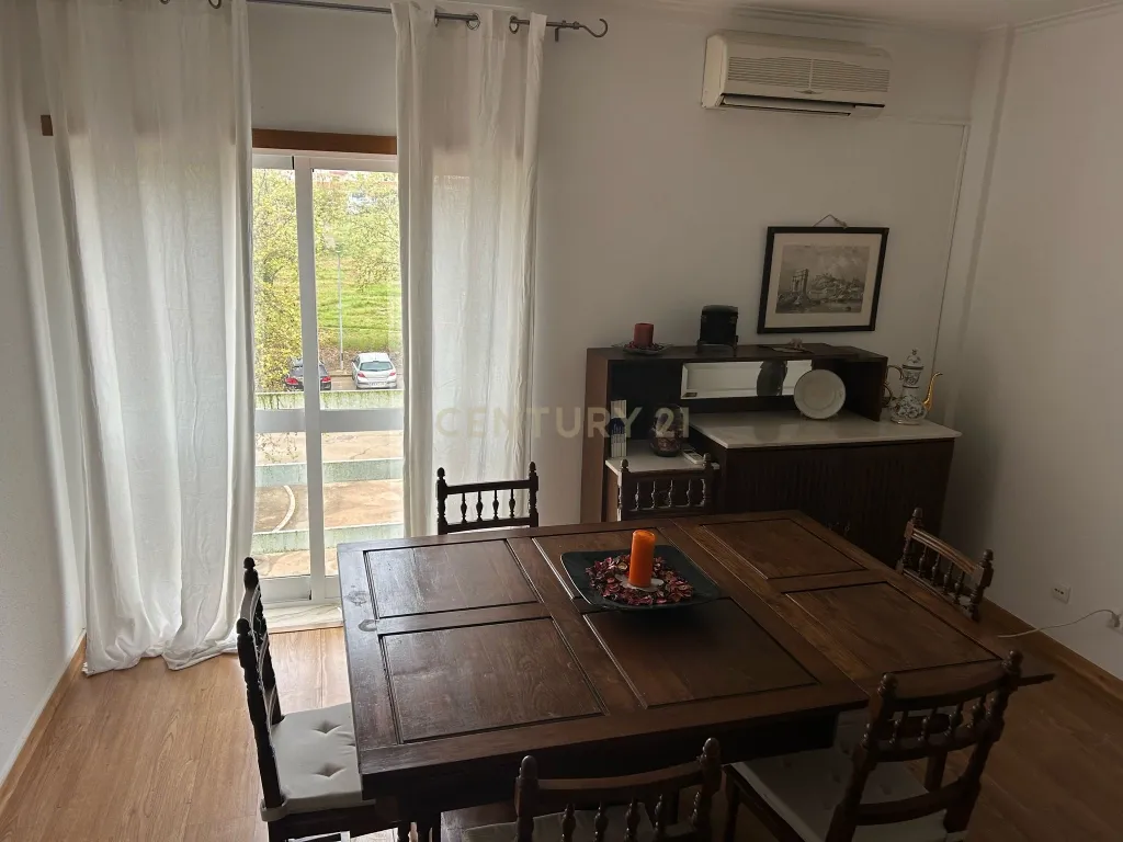Excelente apartamento T2 para arrendamento - Image 4