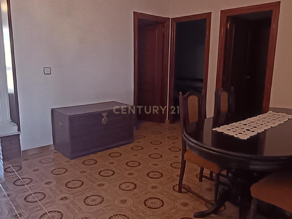 Espetacular T4 com Terraço e Garagem em Sevilla - 215.000€ - Image 9