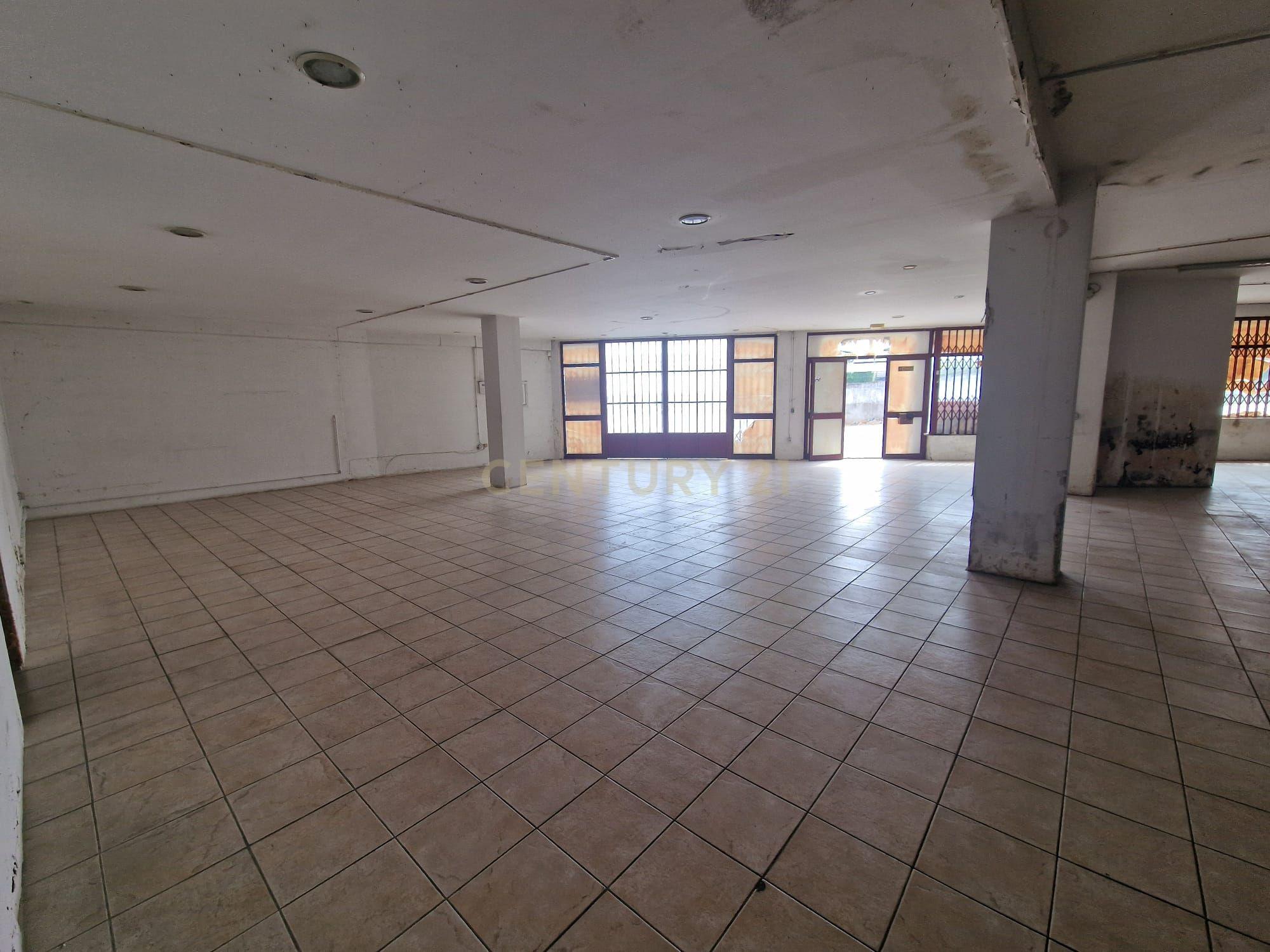Fotografia 3 de Espaço comercial para recuperação em Delães, Vila Nova de Famalicão/GRRE-00139;GRRE-00145;GRRE-00148