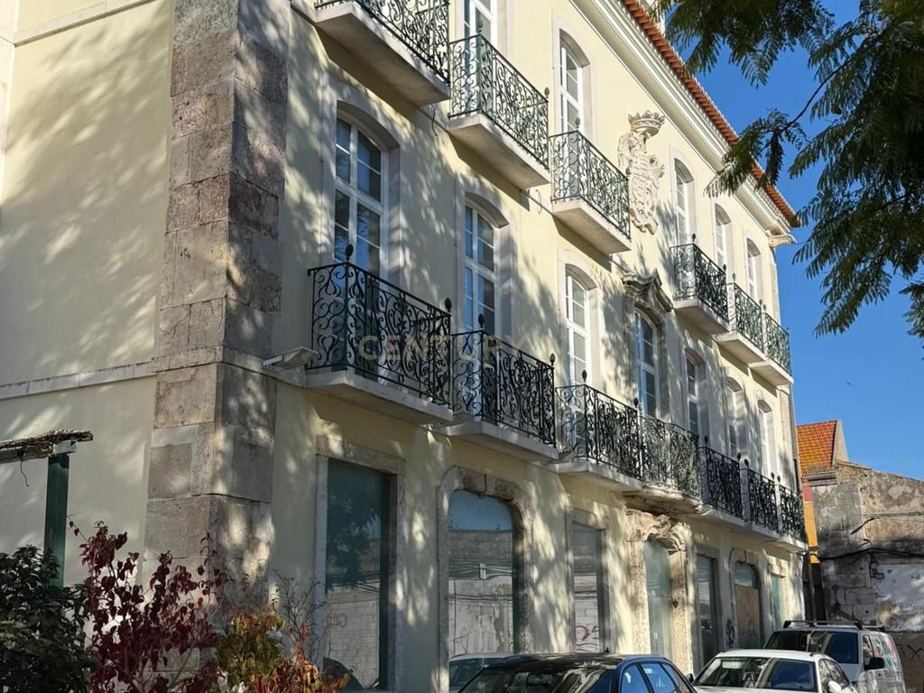 Palacete Chatillon – Um Ícone no Coração de Setúbal - Image 48