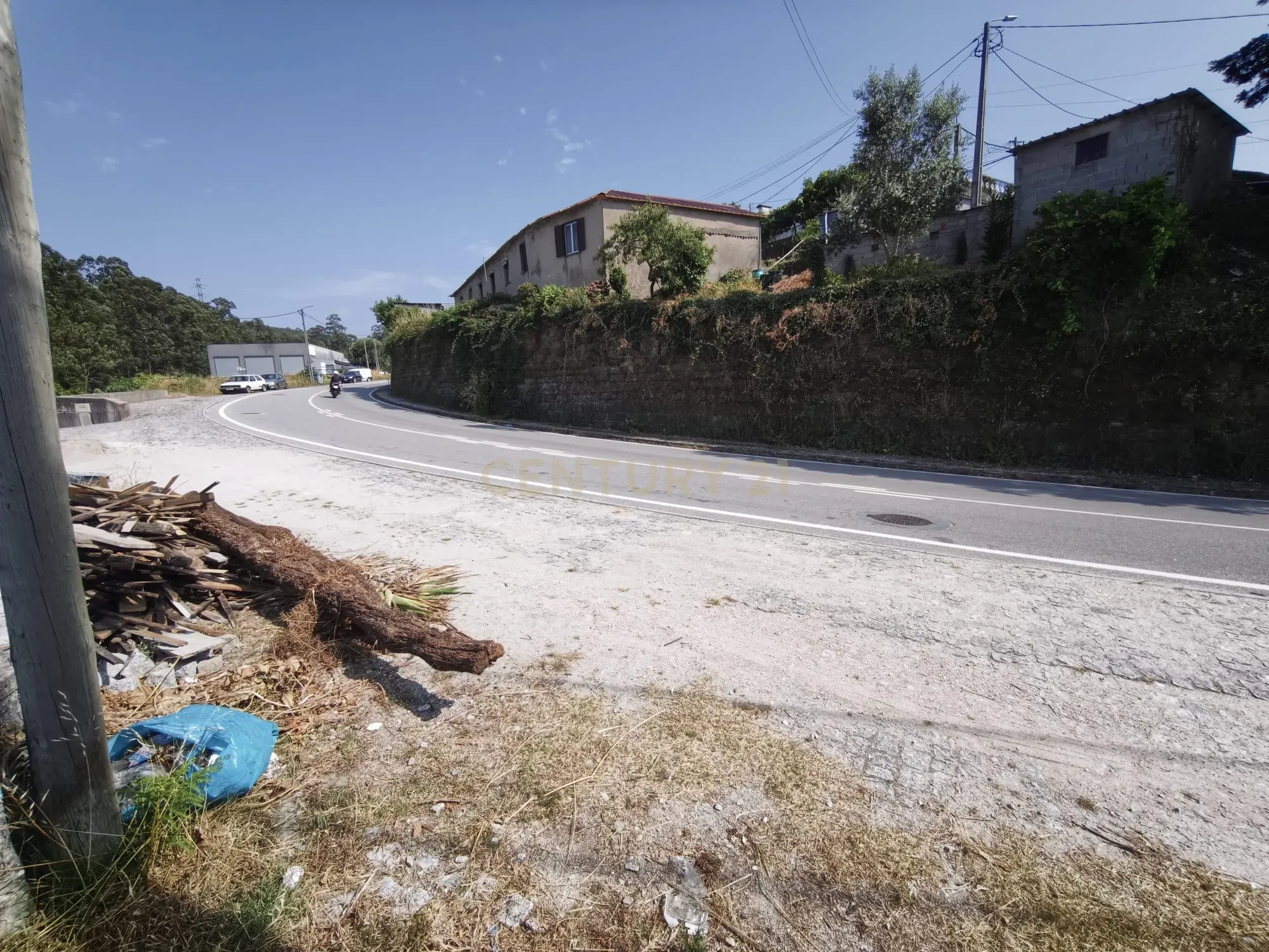 Fotografia 2 de Terreno para construção | 500m2 | PIP em aprovação | Agrela | Santo Tirso