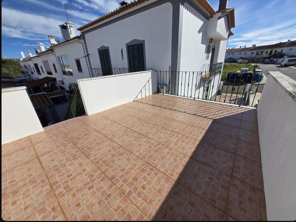 Moradia T4 – Borba - Image 3