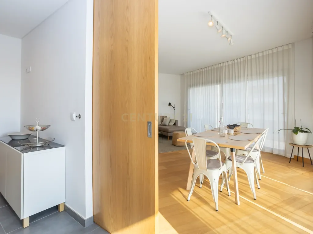 Apartamento T3 Condomínio de Luxo - Qta. Trindade, Seixal - Image 6