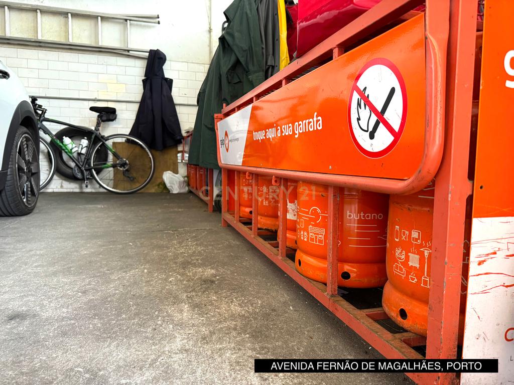 Oportunidade de investimento: 3 postos de combustível + Parque com 108 lugares de estacionamento em Vila Nova de Gaia e Porto - Image 38