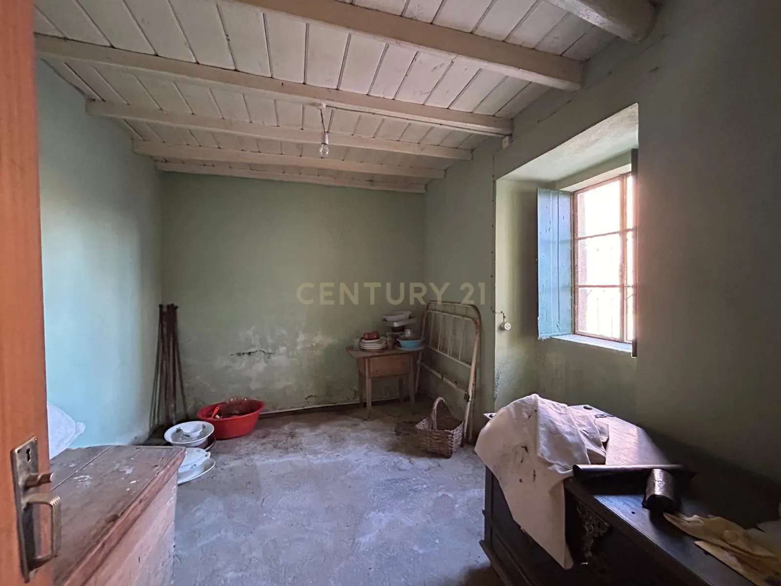 Fotografia 8 de Moradia com potencial e terreno no Peroledo, Fratel! – Excelente oportunidade!