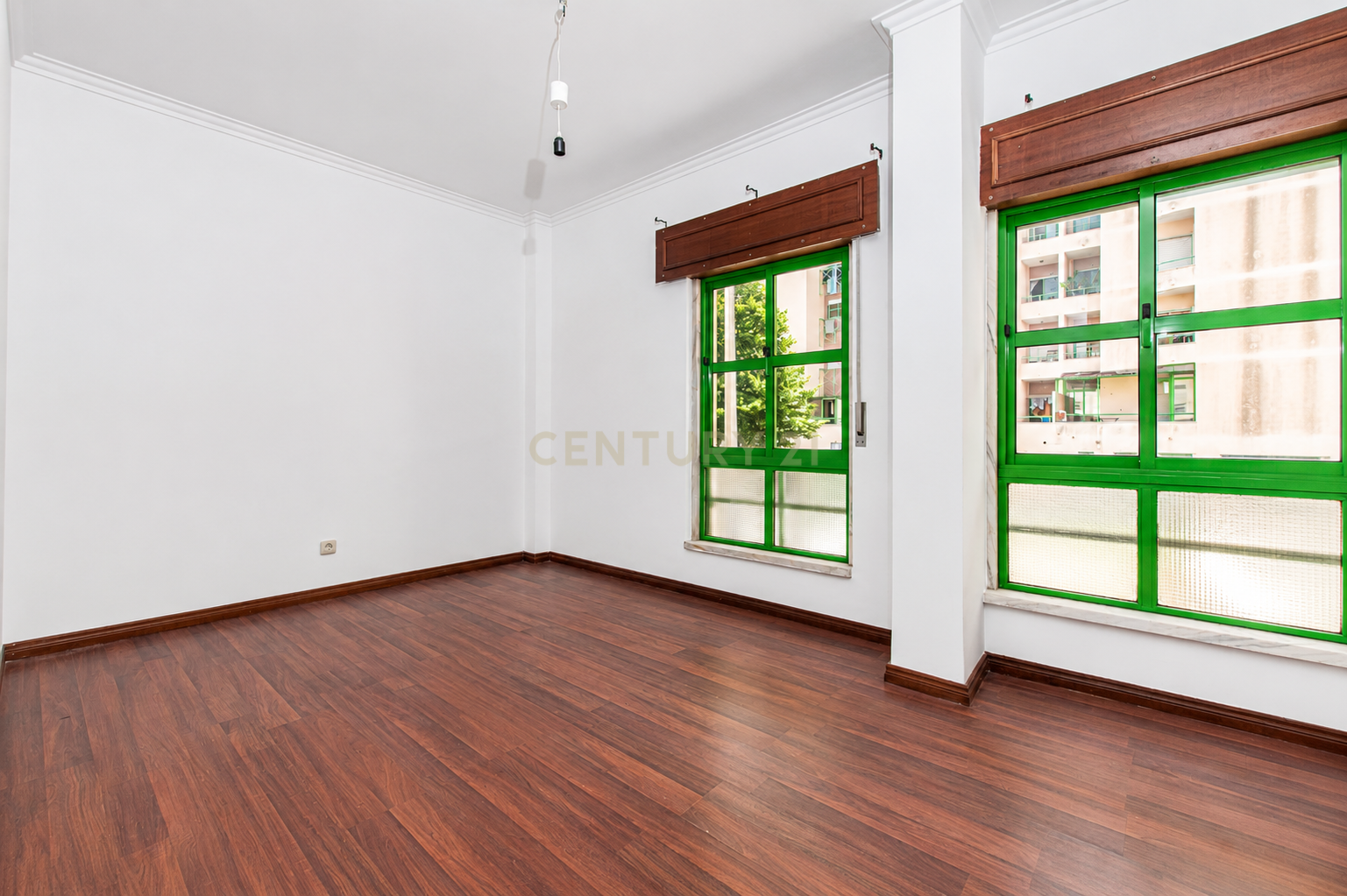Fotografia 6 de Apartamento T3 com Parqueamento e Arrecadação | Rio de Mouro