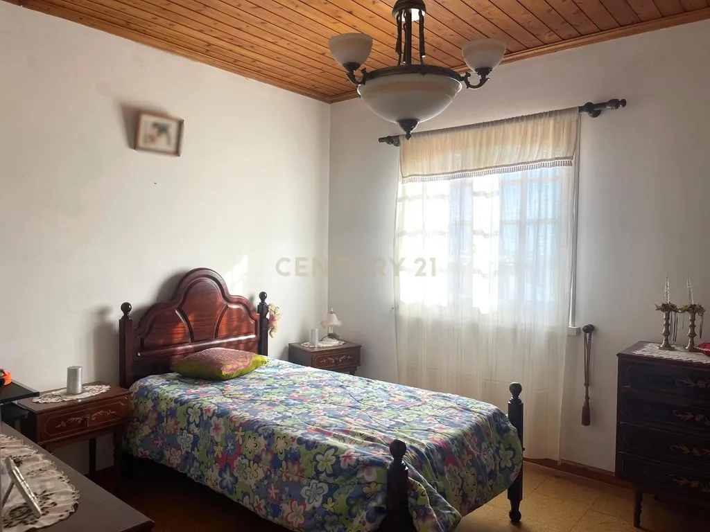 Exclusiva Moradia T4 Inserida em Lote de 753,5 m² nos Arrifes - Image 41
