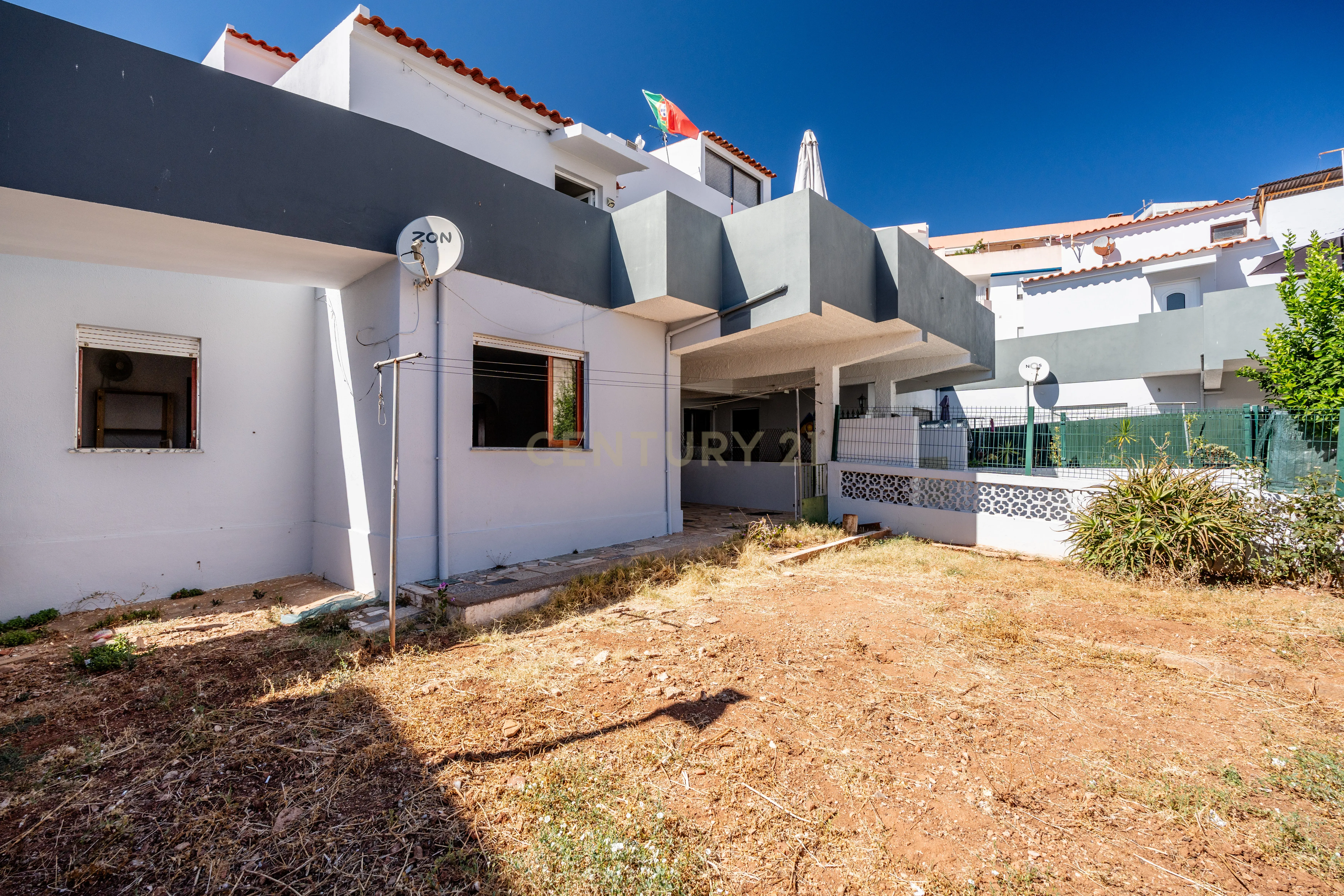 Fotografia 7 de T3 com quintal de 60 m² e garagem no centro de Silves