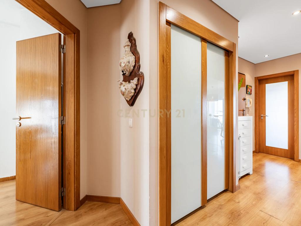 T3 Exclusivo com 161 m², Vista Mar e Potencial para Duplex | Quinta de Santa Teresa - Image 20