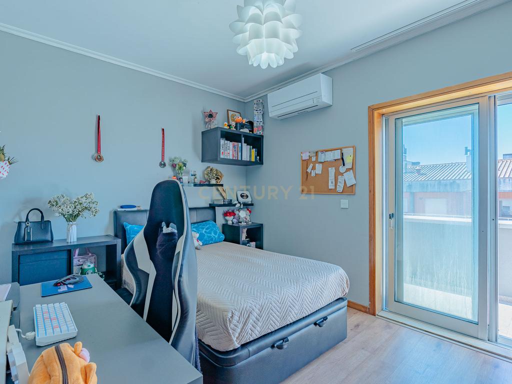 Apartamento T2 com terraço panorâmico – Rio Tinto - Image 16