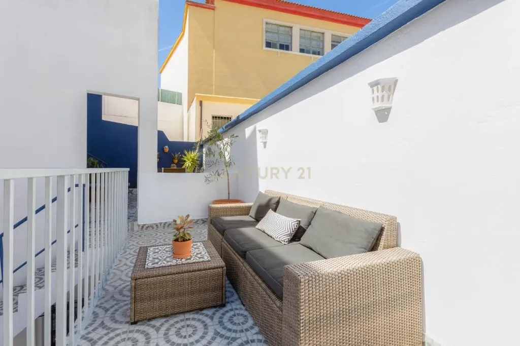 Guest House - Oportunidade de negócio no centro histórico de Lagos - Image 39