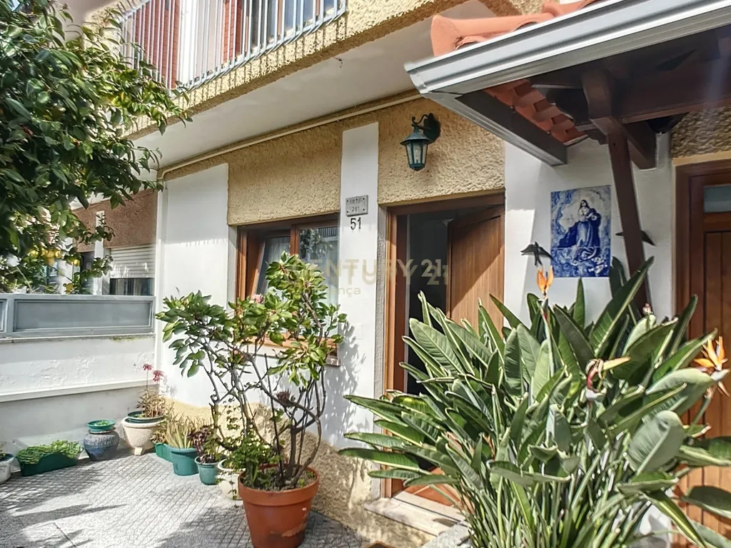 Moradia T5 Cais Novo -Darque - Image 25