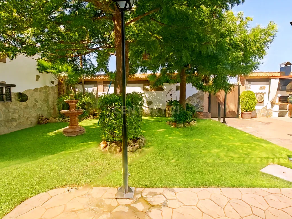 Exclusiva Propriedade Boutique com 3 Apartamentos Independentes, Piscina e Jardim Privado perto de Ronda – Elevada Rentabilidade Turística - Image 33
