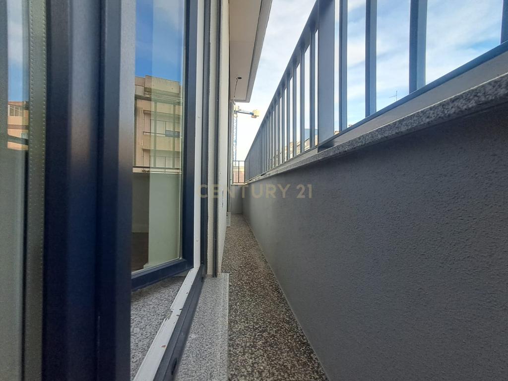 T1  ao Polo Universitário - Image 8