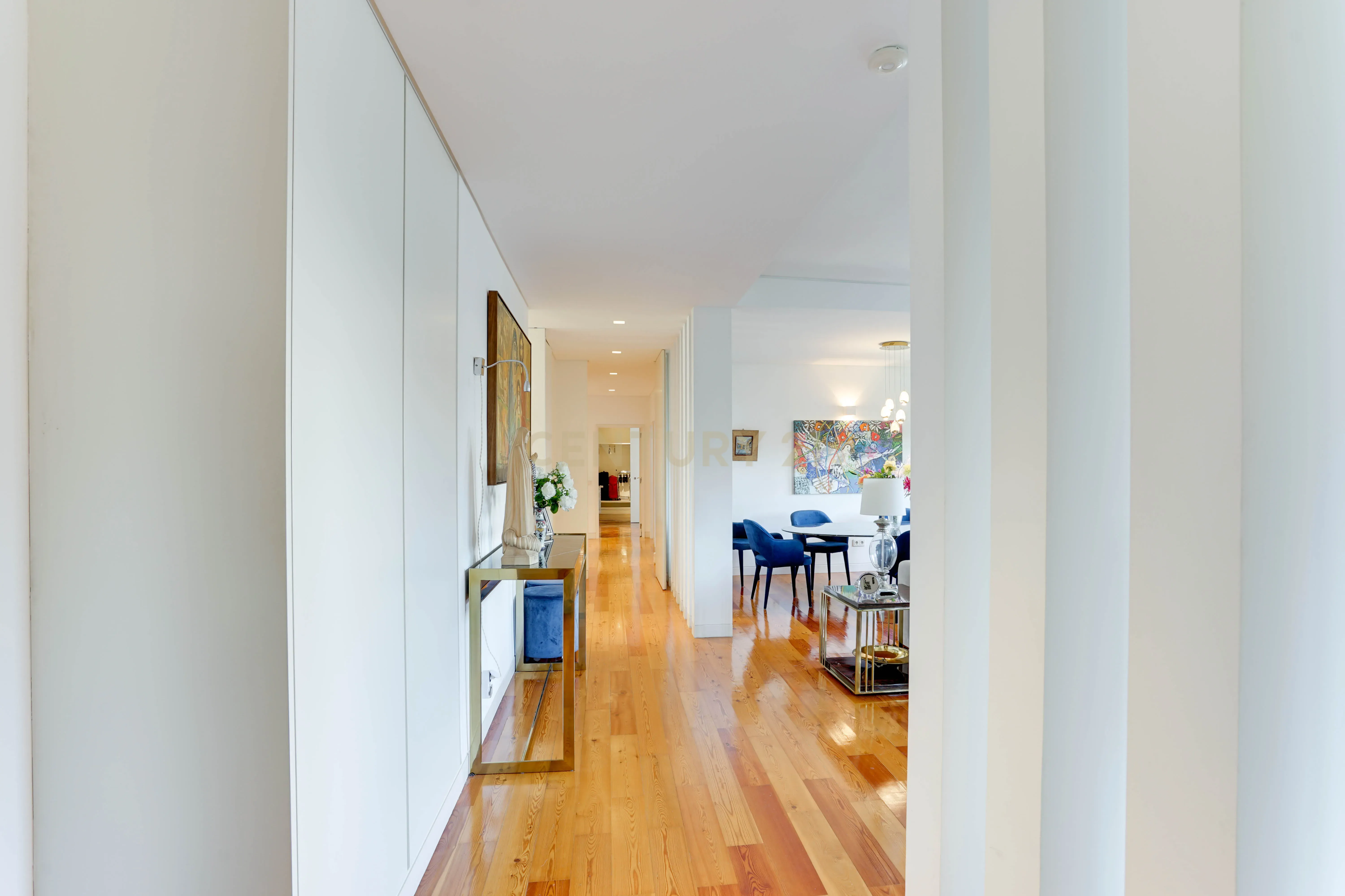 Fotografia 12 de Apartamento T4 no Saldanha, remodelado com acabamentos de Luxo