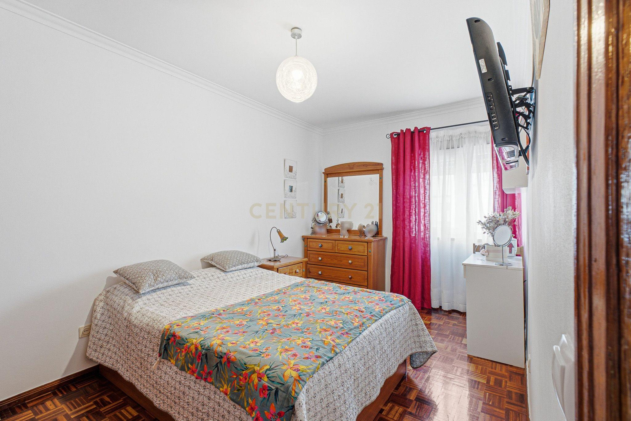 Fotografia 6 de Apartamento T3 com Enorme Potencial de Remodelação na Moita