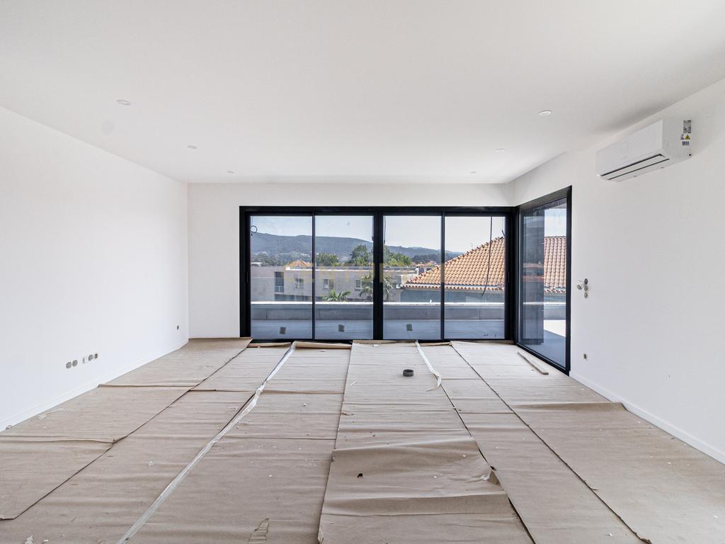 Apartamento T0 – Fração H em Viana do Castelo Roy Rock Saint Sebastian Place New - Image 4