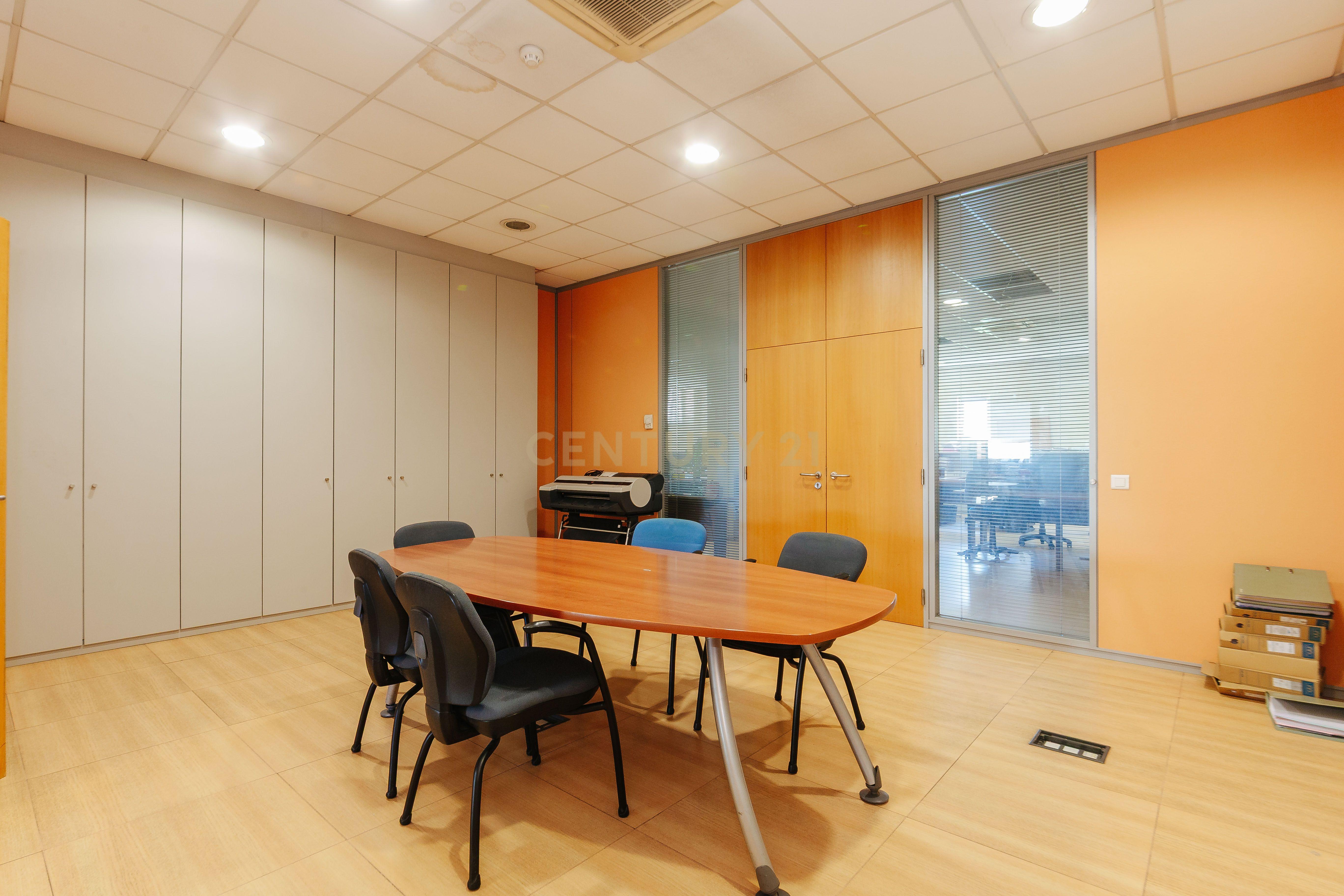 Fotografia 11 de Espaço comercial ou Escritório na Matinha | 651 m² | Vista Ponte Vasco da Gama