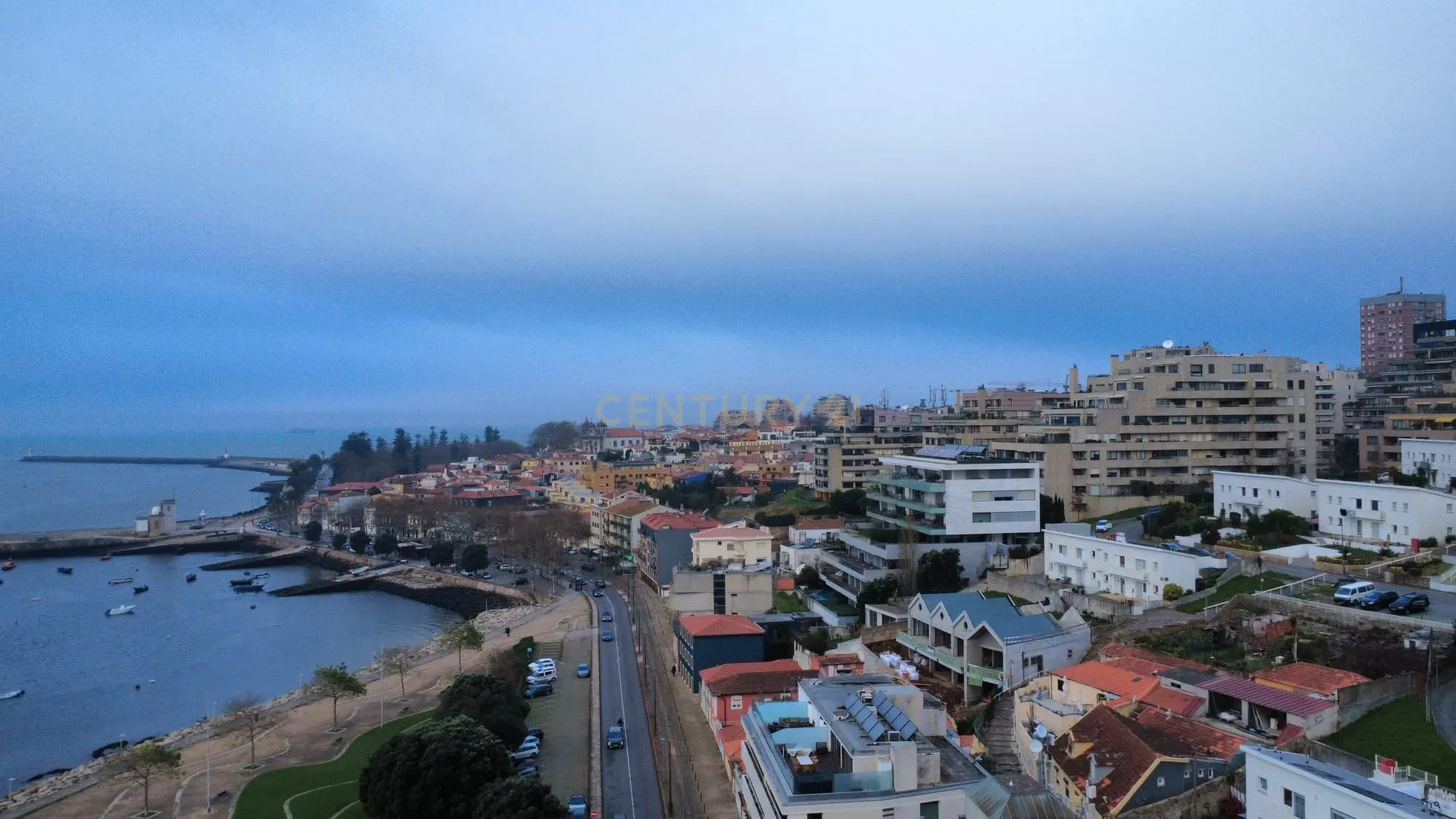 Fotografia 12 de Luxo na Foz do Douro, com vistas mar e rio