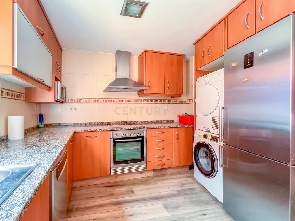 Apartamento T2 com Terraço em Mataró, Barcelona - Image 23