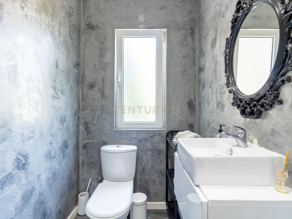 T2 Remodelado com Charme e Vibe Cosmopolita em Sapadores - Image 16