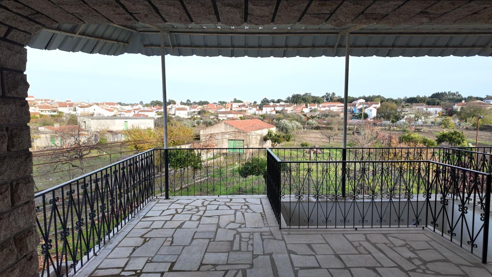 Fotografia 8 de ESPETACULAR QUINTA COM 2 MORADIAS NOS ESCALOS DE BAIXO, CASTELO BRANCO