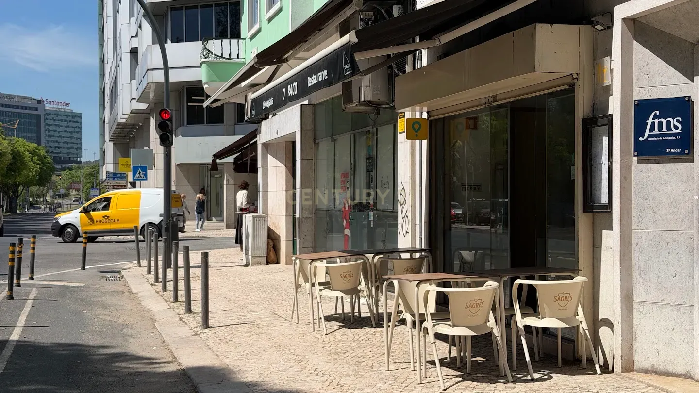 Fotografia 5 de VENDA DE IMÓVEL + NEGÓCIO – AVENIDAS NOVAS, LISBOA